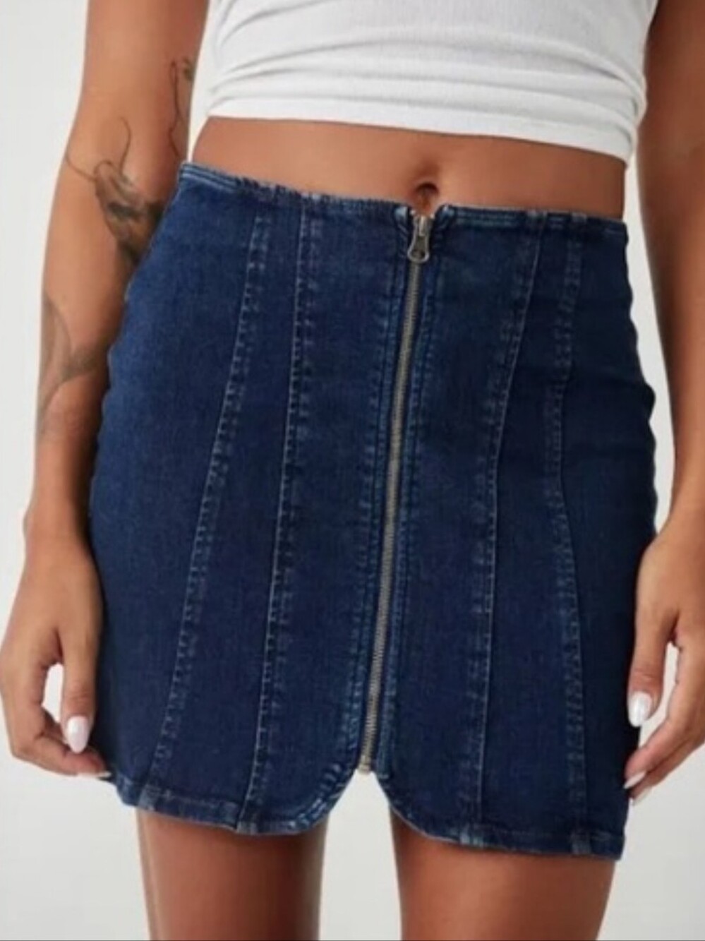 Free People We The Free Layla Size 6 Dark Indigo Denim Mini Skirt Front Zip Sz 6